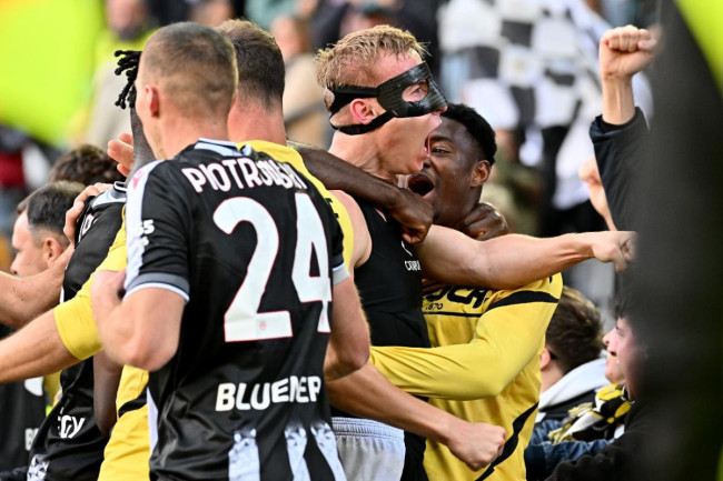 Prestazione a due volti per la squadra di Runjaic: brillante nel primo tempo, in affanno nella ripresa. Lecce generoso ma punito dai dettagli