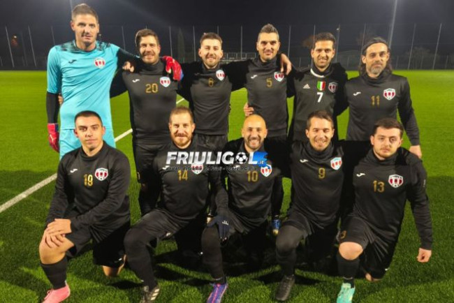 I casarsesi battono 3-2 anche il Villotta e si prendono la vetta solitaria, ma l’Adv Cordenons rimane a -1, battendo 1-0 il Giais. Il team di Maniago sconfigge 7-1 il Dandolo e raggiunge la terza piazza, mentre il San Vito prevale 4-1 con l’Aurora e si rialza