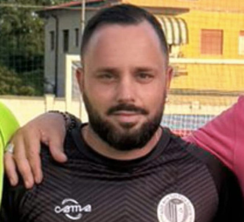 Grande impresa peri monfalconesi, che nel big match della settima giornata di campionato batte 2-1 il quotato team di Gradisca, grazie ai gol di Daniel Greco e Mbengue, e si porta al secondo posto insieme agli avversari, a soli punti dalla capolista Pro-Secco Primorje