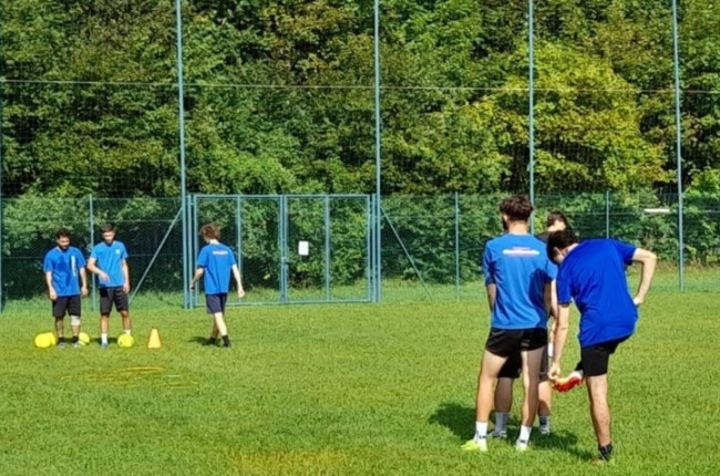 I neroverdi saranno di scena sul campo del Vivai Gravis B per confermarsi al comando, mentre i rossoneri dovranno vincere la loro gara con il Roveredo B e sperare in un loro passo della capolista. L’anticipo del sabato vedrà il Morsano cercare riscatto nel match casalingo con il lanciato Torre B