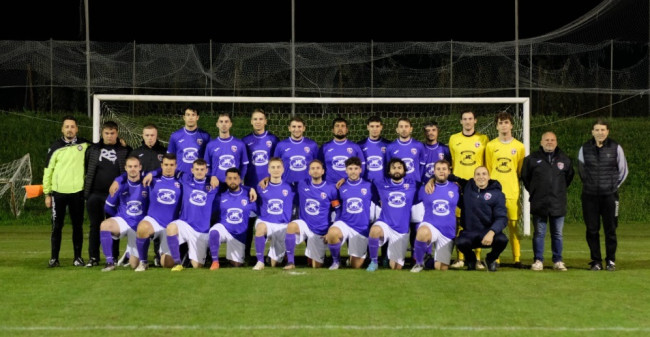 Il team codroipese vince 3-2 sul campo del Fossalon e si issa in vetta, sfruttando anche il pareggio a reti bianche tra due team attualmente al secondo posto a -1 dal primo posto. Le altre gare del quarto turno sono state rinviate causa maltempo