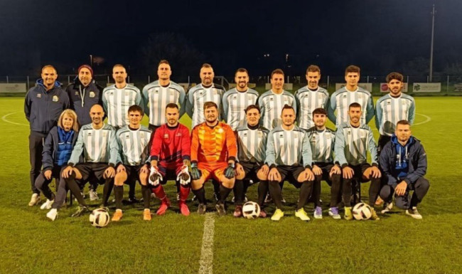 I cannonieri sconfiggono 4-1 lo Sclaunicco e comandano, visto il ko patito dal Chiasiellis per 2-1 sul campo degli amaranto. Successo pesante anche per San Lorenzo per 1-0 sul campo dello Startrep, mentre termina a reti bianche la sfida tra Lovaria e San Gottardo