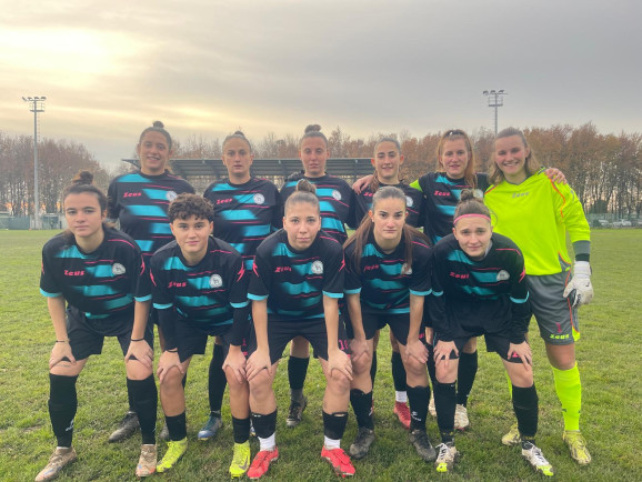 Le friulane colpiscono una traversa con Lorenzini, poi due episodi puniscono la formazione di mister Cesarano